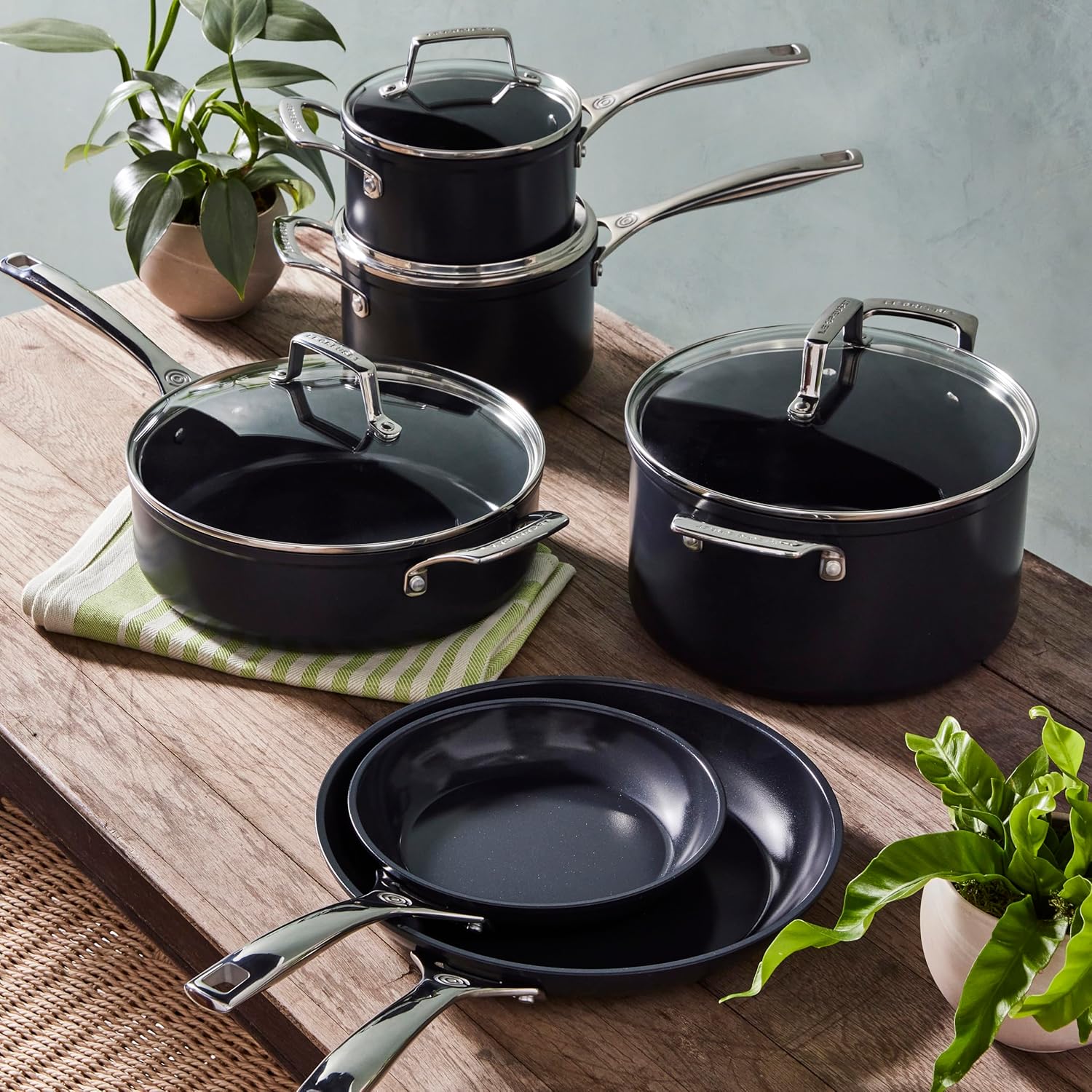 3.5 qt Non-stick Ceramic Shallow Braiser with Glass Lid T1643