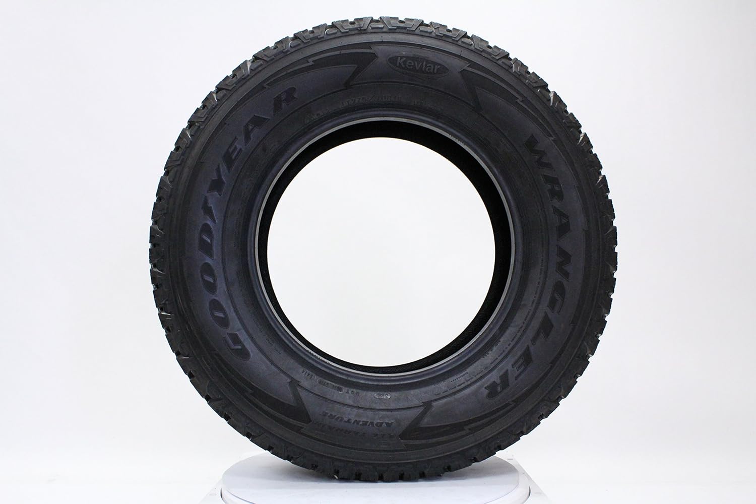 LT275/70R18 125R All-Terrain Radial Tire Q7090
