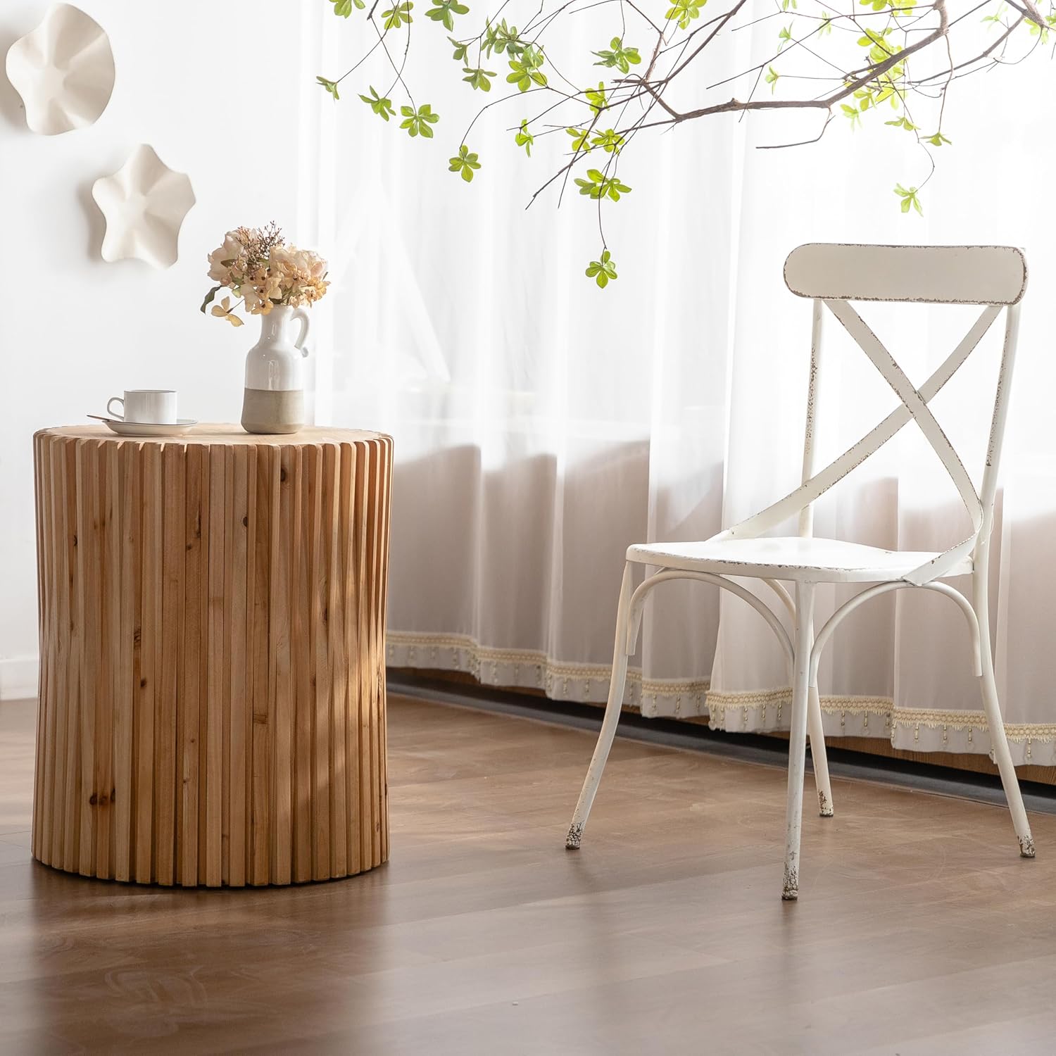 Cylindrical Coffee Table with Vertical Texture Relief Design T814