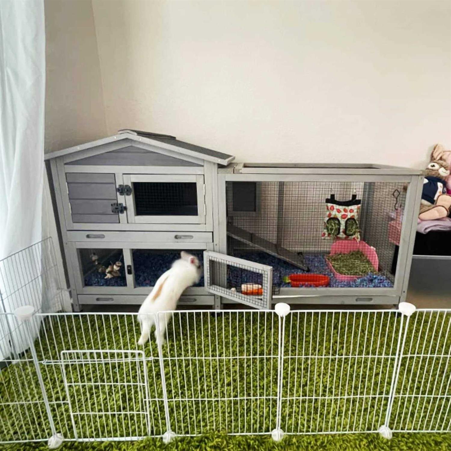 Rabbit Hutch with Casters and 3 Pull Out Tray Q72075