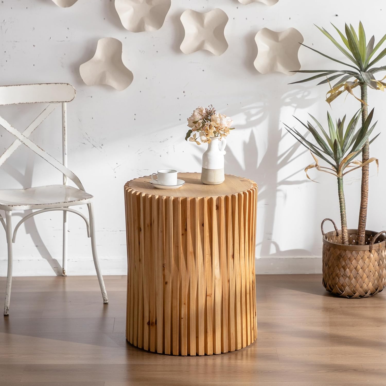 Cylindrical Coffee Table with Vertical Texture Relief Design T814