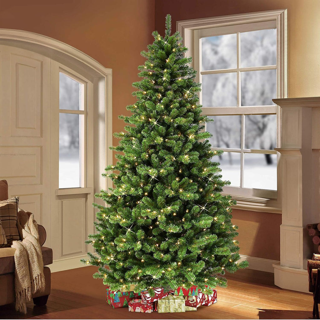 7.5' Pre Lit Artificial Christmas Tree with Clear Incandescent Lights I96381