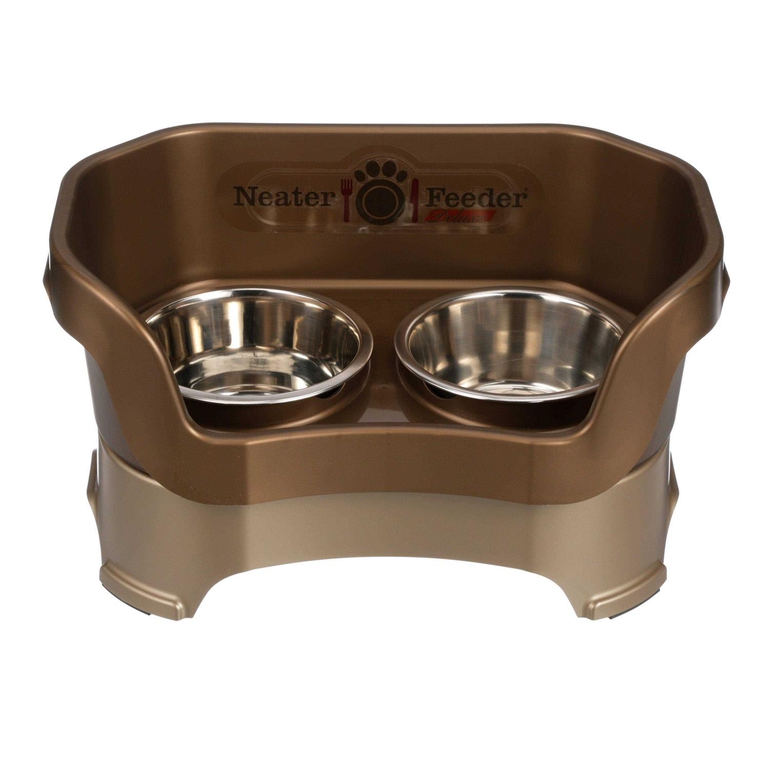 Deluxe Dog Feeder Q76106