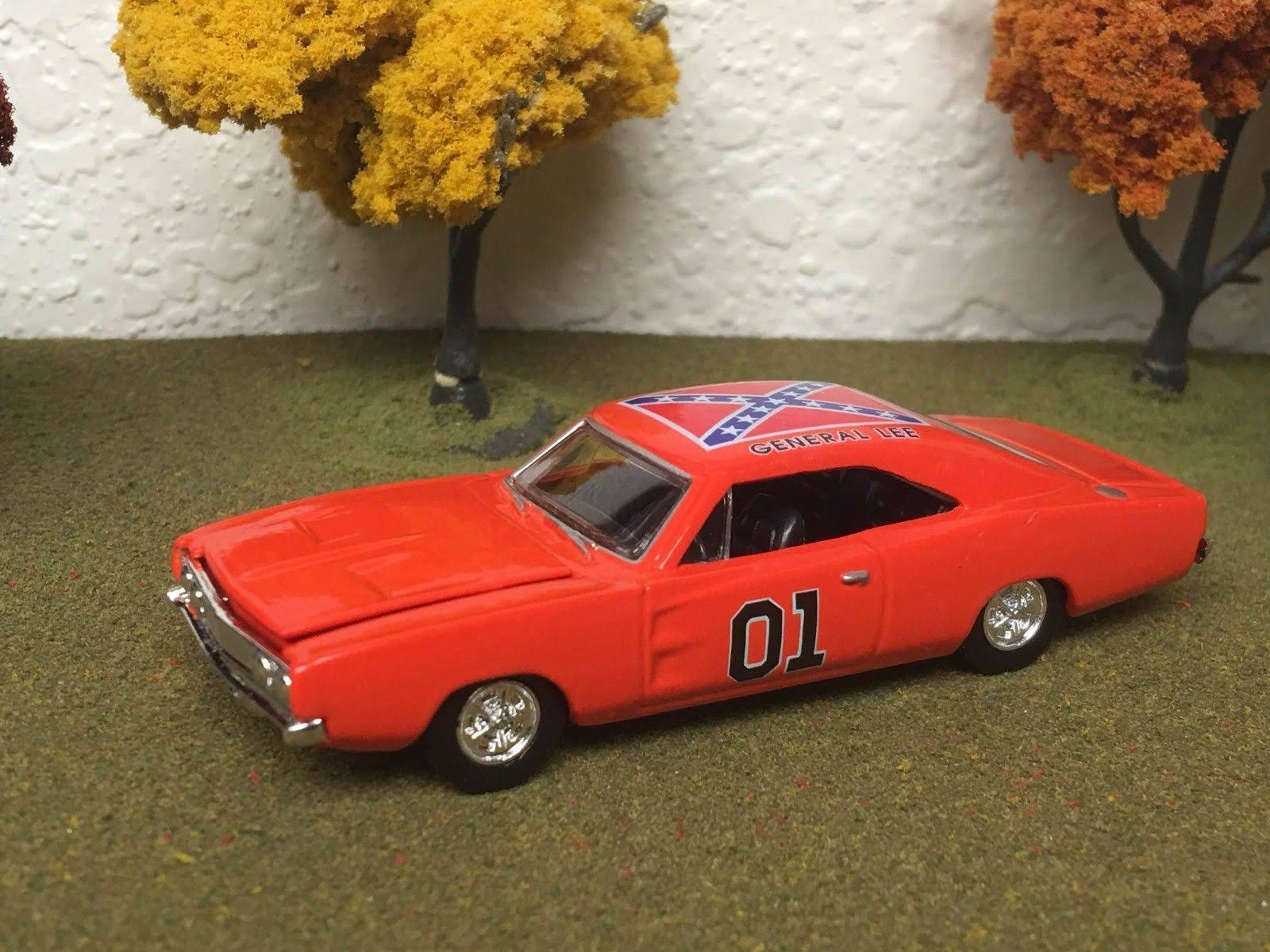 1:64 Scale Diecast Model Kit R505703