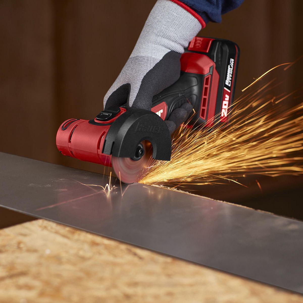20V Cordless Cut-Off Tool M1349