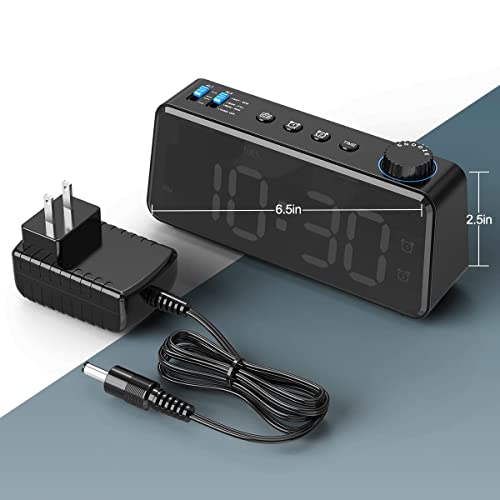 6.5'' Large Display Digital FM Radio Alarm Clock with USB Charging Port O6135