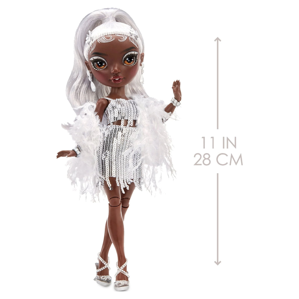 Rainbow High Fashion Doll with 2 Designer Outfits and Vanity Playset Y872