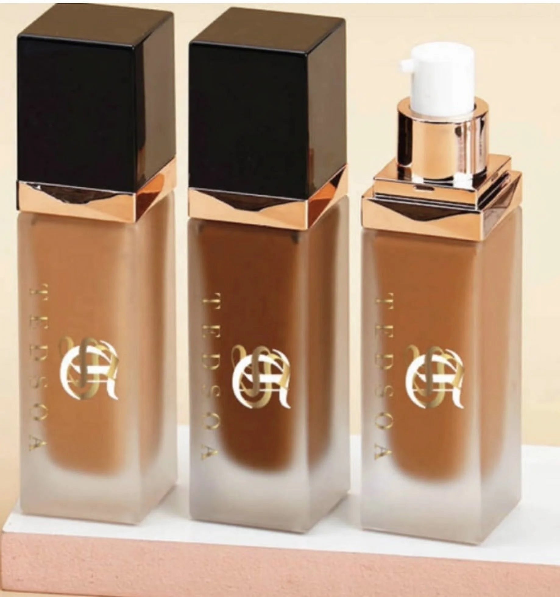 PURE MATTE LIQUID FOUNDATION SPF 15 OIL FREE HIGH COVERAGE S3758