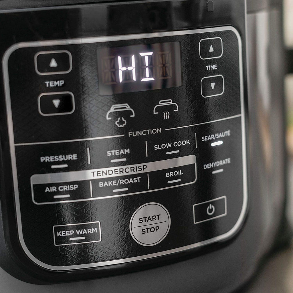 6.5 Quart Pressure Cooker Air Fryer P396429