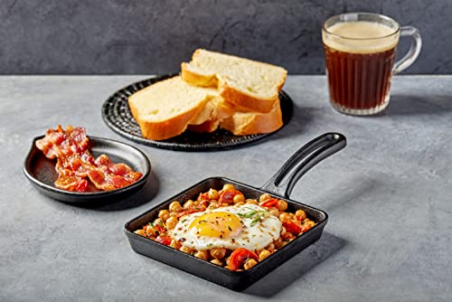4.5" Cast Iron Mini Skillet Black J39712